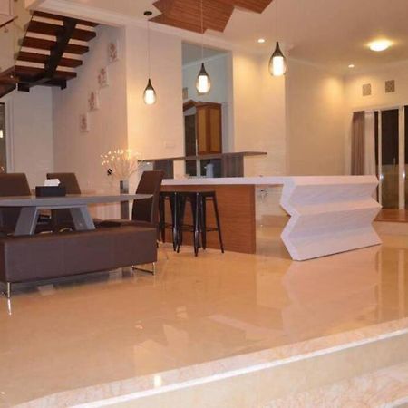 Villa Agro Kusuma Pinus R7 Batu  Exterior photo