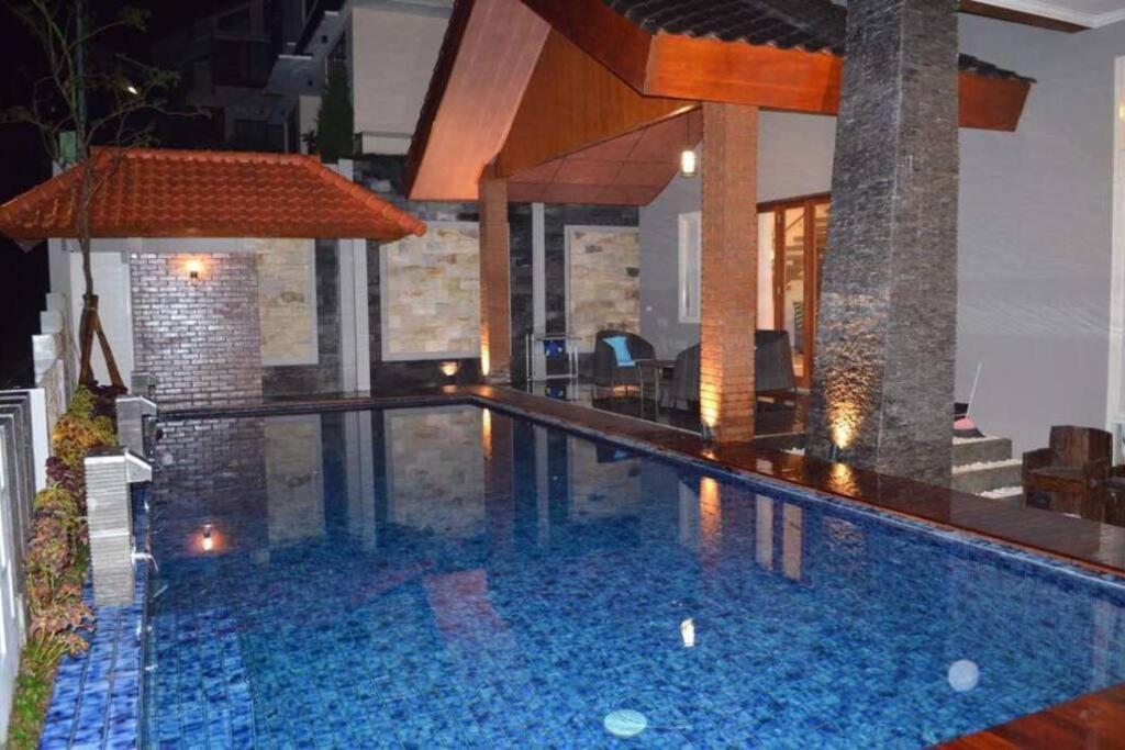 Villa Agro Kusuma Pinus R7 Batu  Exterior photo